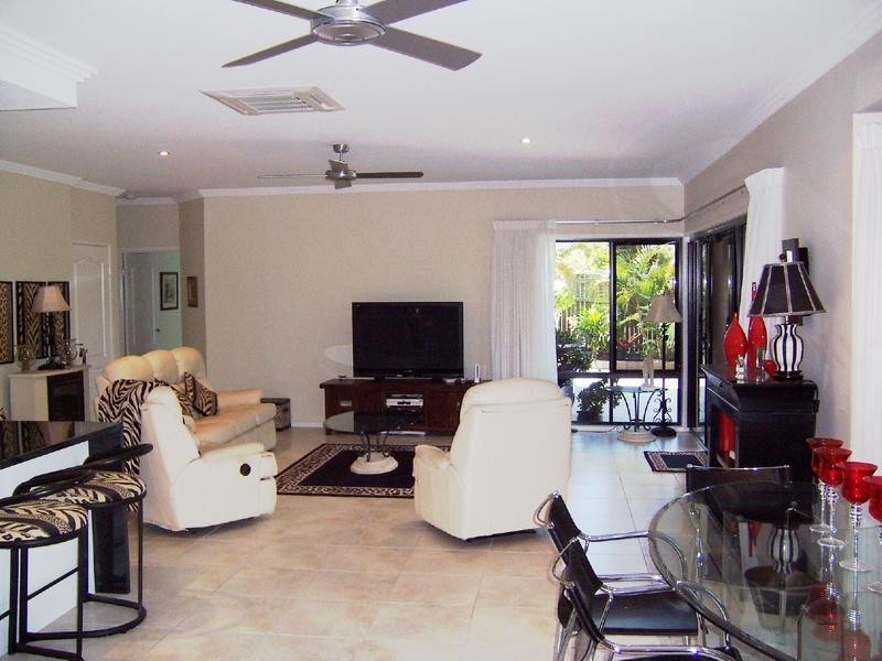 7 Lagoon Cresent, Bellbowrie QLD 4070